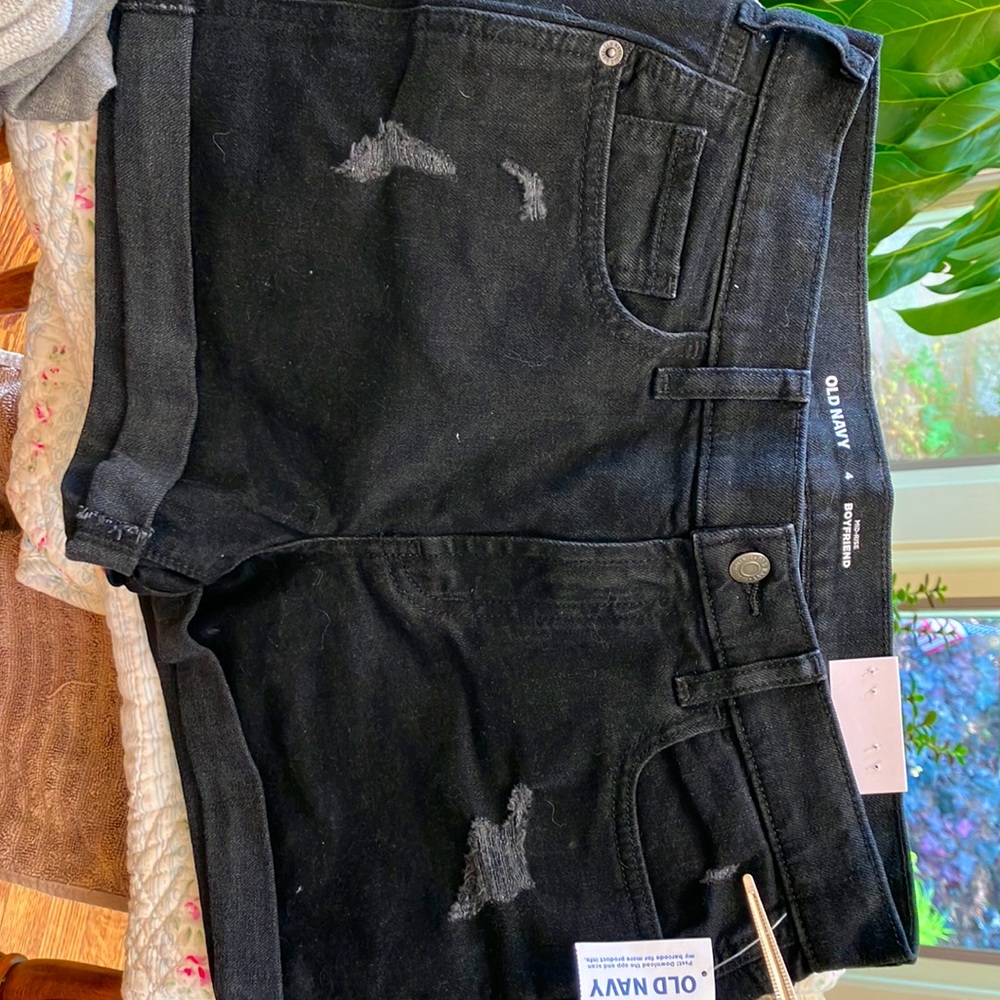NWT black jean shorts size 4